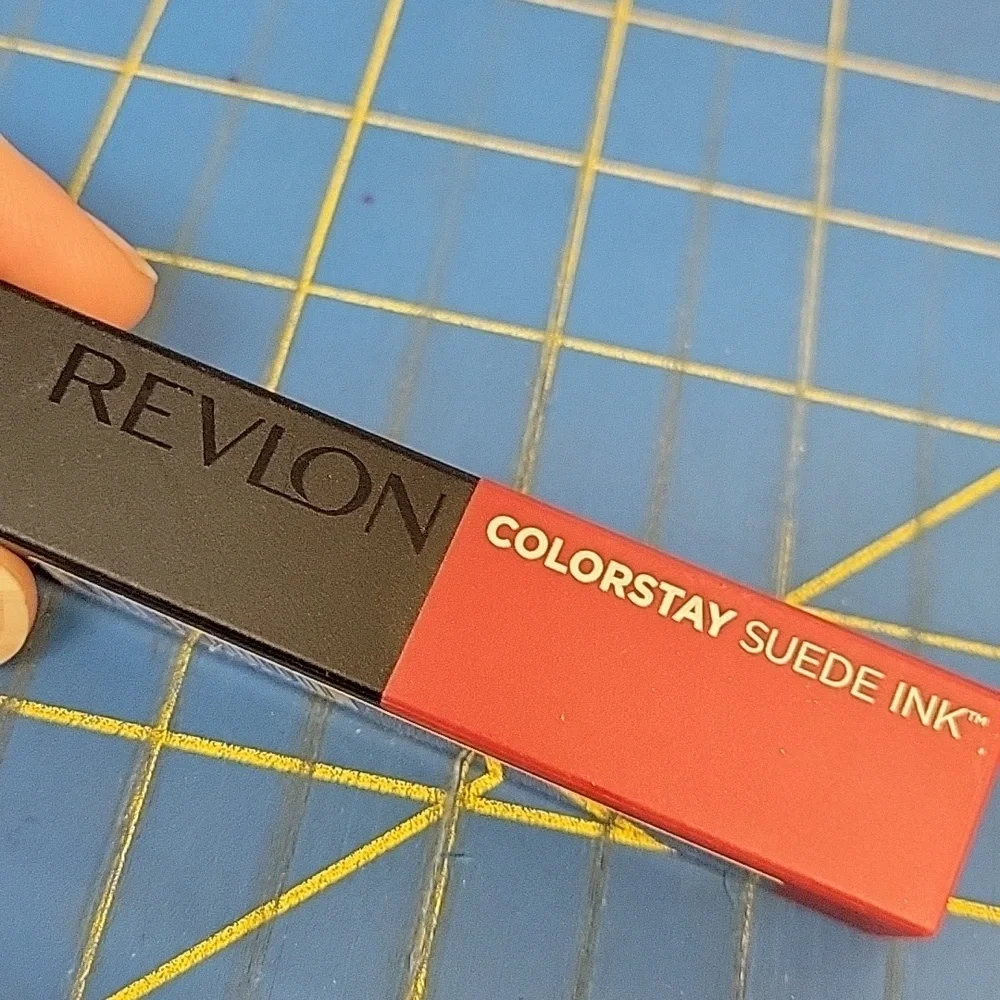 Revlon ColorStay Suede Ink Lipstick - Bold Red First Class 2.55g New Sealed Tube